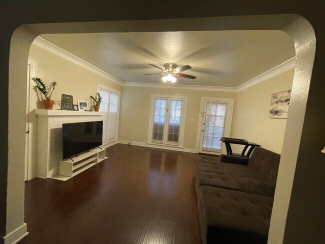 216 N New Hampshire Ave, Unit 216NNewHampshire