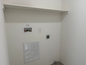 210 Vista Del Escuela in El Cajon, CA - Building Photo - Building Photo