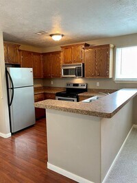 2045 Apache Dr photo'