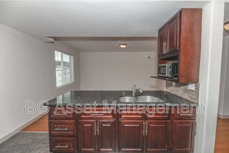 1459 MacArthur Blvd in Oakland, CA - Building Photo - Building Photo