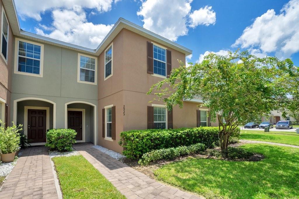 2925 Sunstone Dr in Kissimmee, FL - Building Photo