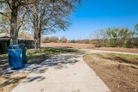 6407 Oaknut Dr photo'