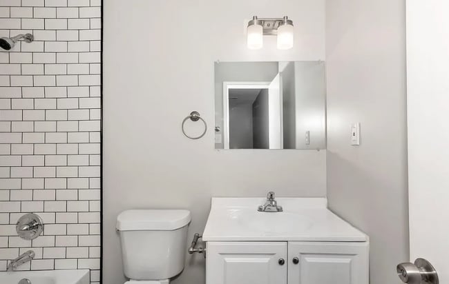 property at 3909 Fair Oak Ln SW