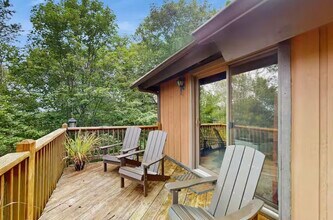 1039 Charter Hills Rd in Beech Mountain, NC - Building Photo - Building Photo