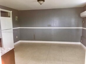 3800 NW 197th St in Miami Gardens, FL - Building Photo - Building Photo