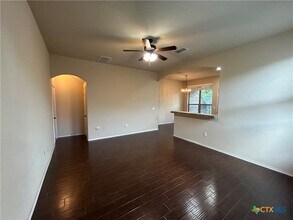 665 Creekside Cir in New Braunfels, TX - Building Photo - Building Photo
