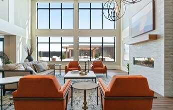 Harbor at Twin Lakes 55+ Apartments in Roseville, MN - Foto de edificio - Building Photo
