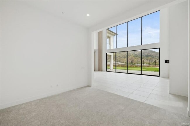 11854 Hillsborough Ln in Los Angeles, CA - Foto de edificio - Building Photo