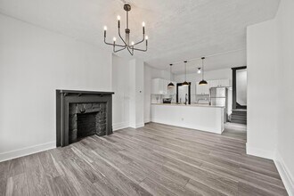 941 E Whittier St in Columbus, OH - Building Photo - Building Photo