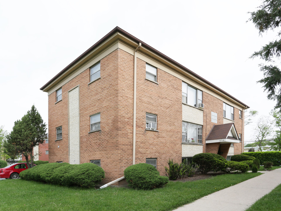 516 S Michigan Ct in Addison, IL - Building Photo