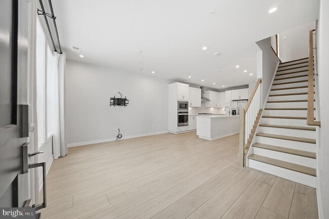 7488 Backett Wood Ter in Tysons, VA - Building Photo - Building Photo