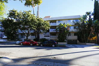 Orlando Towers in West Hollywood, CA - Building Photo - Building Photo