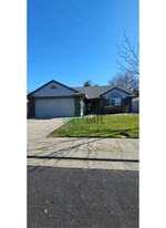 3832 Emperor Ln in Modesto, CA - Building Photo