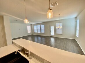 1000 Danish Cove in Hutto, TX - Building Photo - Building Photo