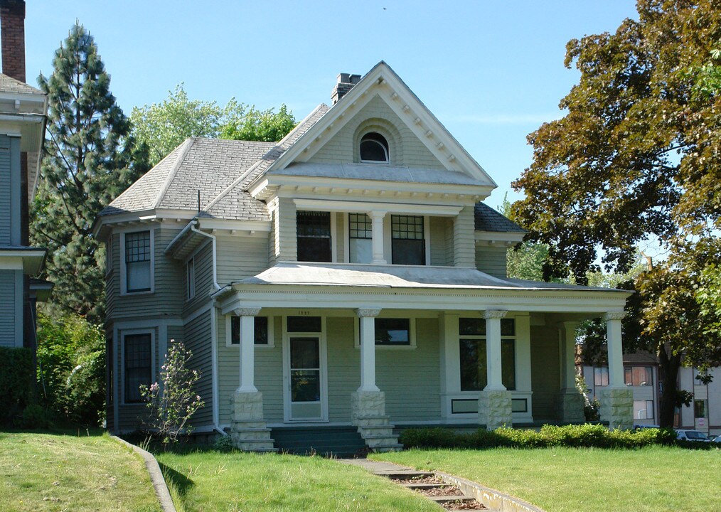 1227 W 6th Ave in Spokane, WA - Building Photo