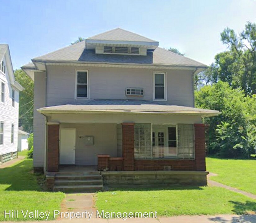 1462 S 7th St in Terre Haute, IN - Building Photo