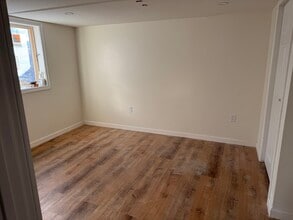 111 Lexington St in Burlington, MA - Building Photo - Building Photo