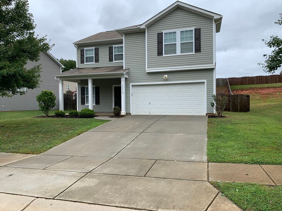 11114 Pond Valley Ct in Charlotte, NC - Building Photo