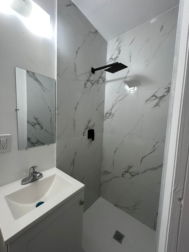 7714 NW 5th Ave in Miami, FL - Building Photo - Building Photo