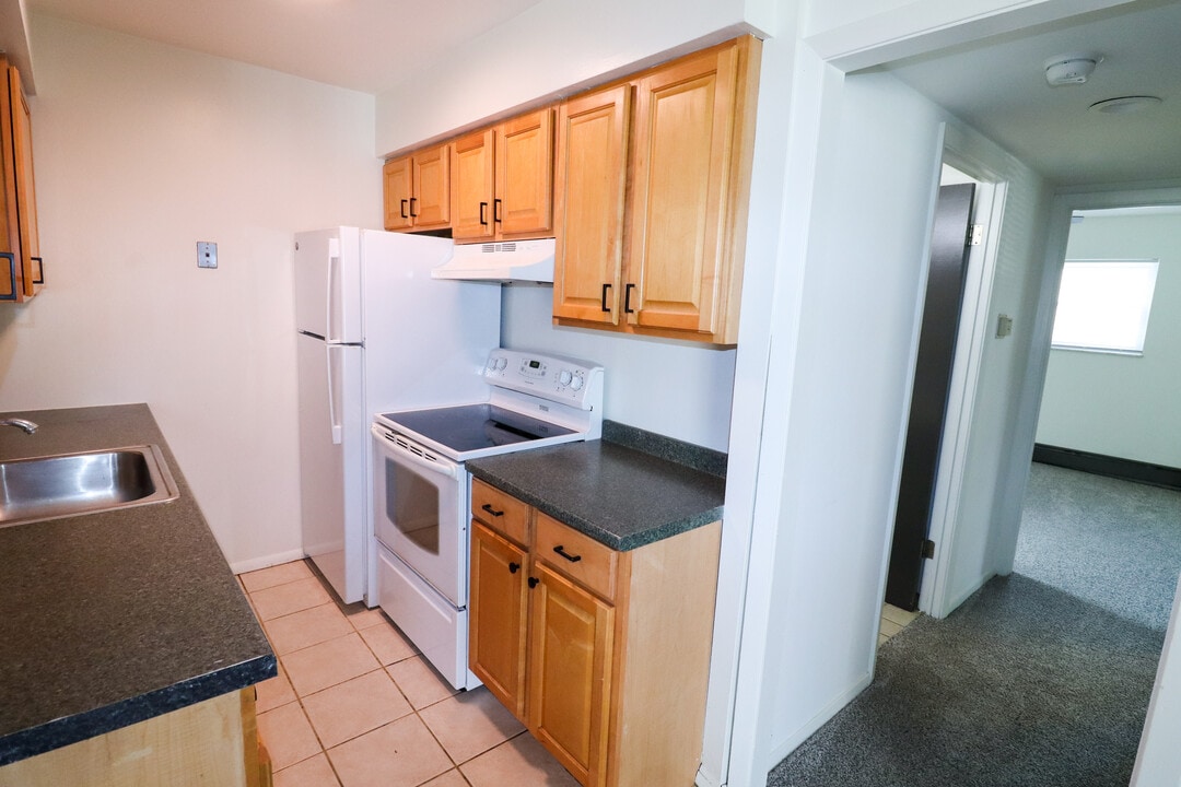 1824 Mears Ave in Cincinnati, OH - Building Photo