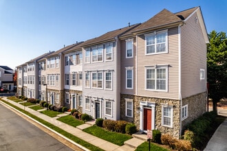 Parkside at Ashburn in Ashburn, VA - Building Photo - Building Photo