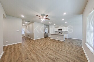 121 SANTIAGO COURT in Lafayette, LA - Foto de edificio - Building Photo