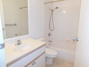 95-895-895 Wikao St in Mililani, HI - Building Photo - Building Photo