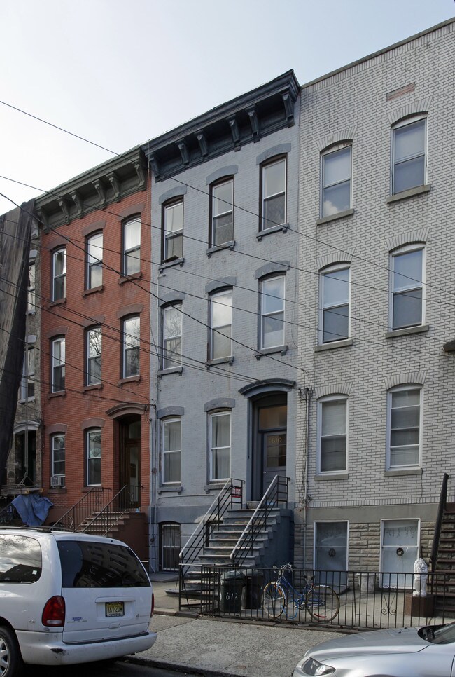 610 Hudson St in Hoboken, NJ - Foto de edificio - Building Photo
