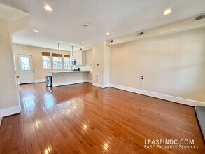 159 V St NE in Washington, DC - Building Photo - Building Photo