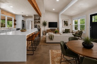 4305 Leslie Ave in Austin, TX - Building Photo