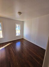 6910 McClellan Rd in Pleasant Garden, NC - Building Photo - Building Photo