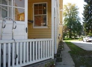 116 Cooper St in Woodbury, NJ - Foto de edificio - Building Photo