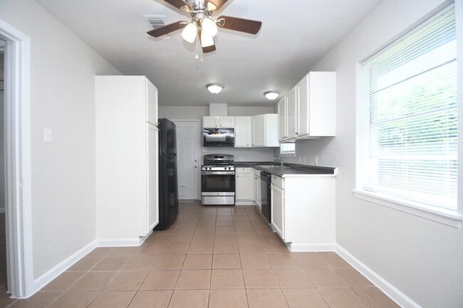 2112 Thonig Rd