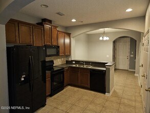 13018 Springs Manor Dr in Jacksonville, FL - Building Photo - Building Photo