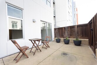 451 Kansas St in San Francisco, CA - Building Photo - Building Photo