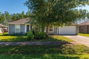 113 Perimeter Pl in Freeport, FL - Building Photo