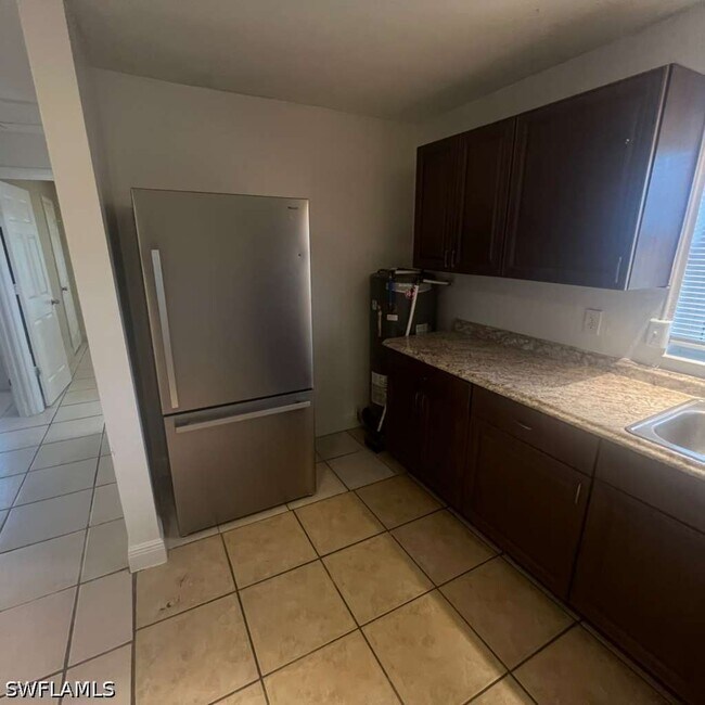 1427 Markland Ave in Ft. Myers, FL - Building Photo - Building Photo