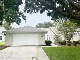 729 Kenwood Cir in Melbourne, FL - Building Photo