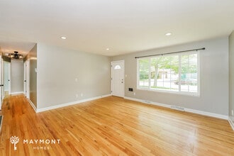 1208 Galaxy Dr in Cleveland, OH - Building Photo - Building Photo