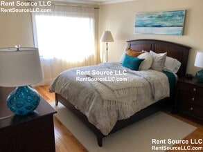 3920 Mystic Valley Pkwy, Unit 211 in Medford, MA - Foto de edificio - Building Photo