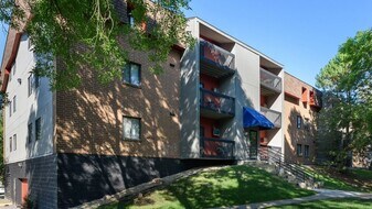 ReNew at Neill Lake Apartamentos