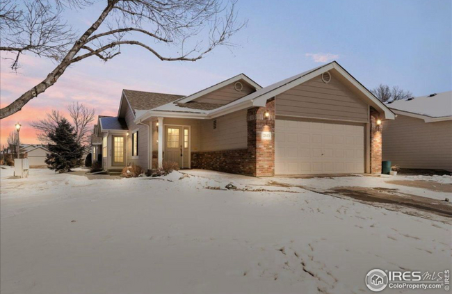 2615 Anemonie Dr