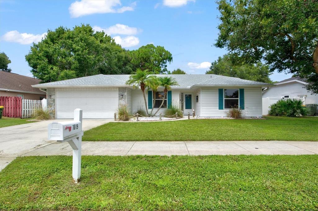 1019 Snead Ave in Sarasota, FL - Building Photo