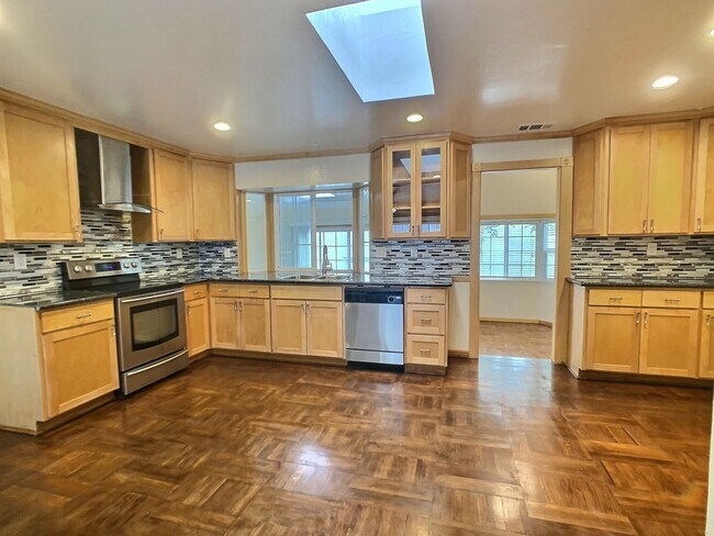 587 Harriet Ave in Campbell, CA - Building Photo - Building Photo