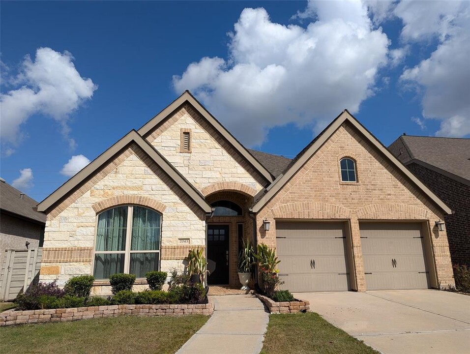 2043 Blackhawk Ridge Ln in Manvel, TX - Foto de edificio