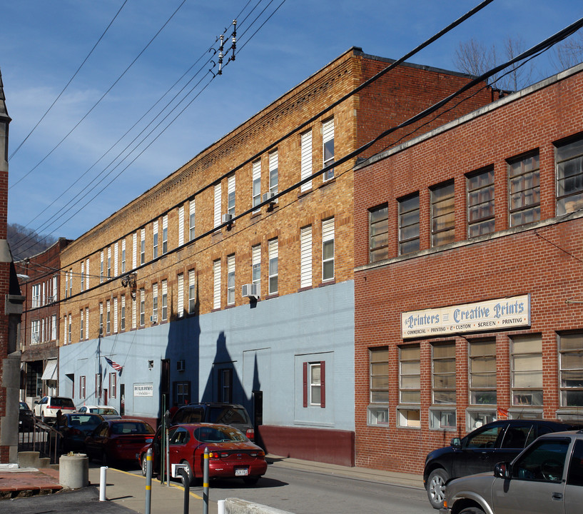 433 Stratton St in Logan, WV - Building Photo