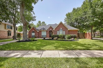 6734 Wildacre Dr in Sugar Land, TX - Building Photo - Building Photo