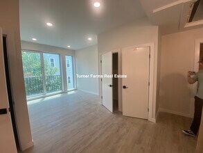 23 Mount Pleasant St, Unit 207 in Somerville, MA - Building Photo - Building Photo