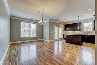 342 Perimeter Walk in Dunwoody, GA - Building Photo - Building Photo