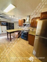 1385 Howell St in Beaumont, TX - Building Photo - Building Photo